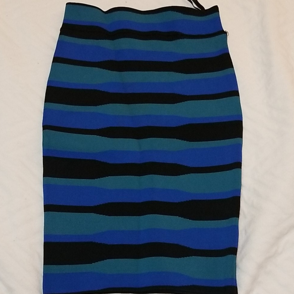 Mini skirt stretch